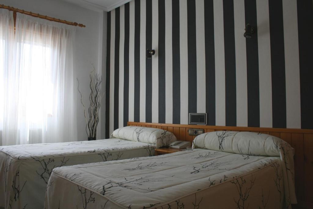 El Ciervo Hotel Villaciervos Szoba fotó